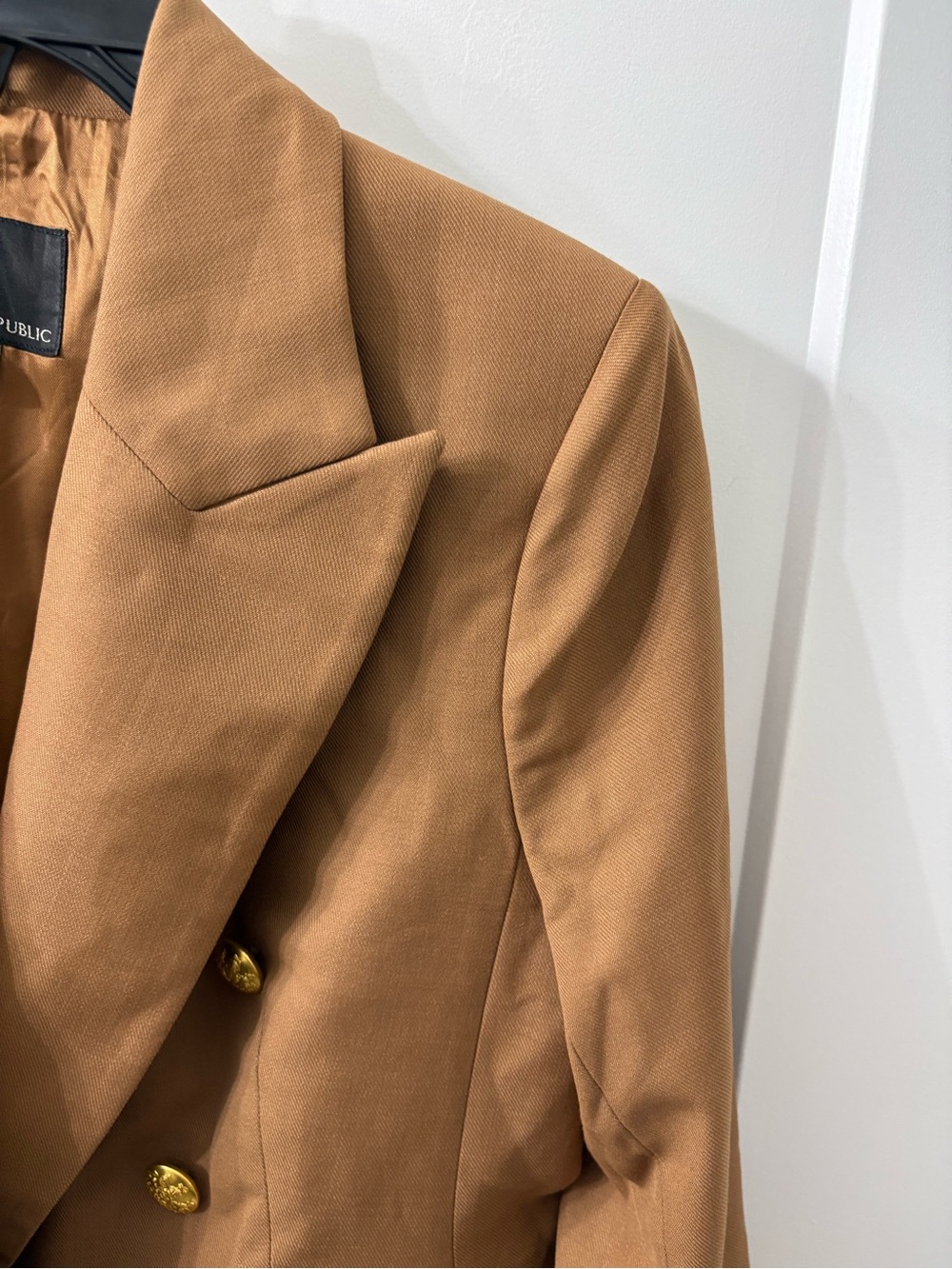 Banana Republic Camel Double-Breasted Blazer with Gold Buttons size 10 - Picture 2 of 6